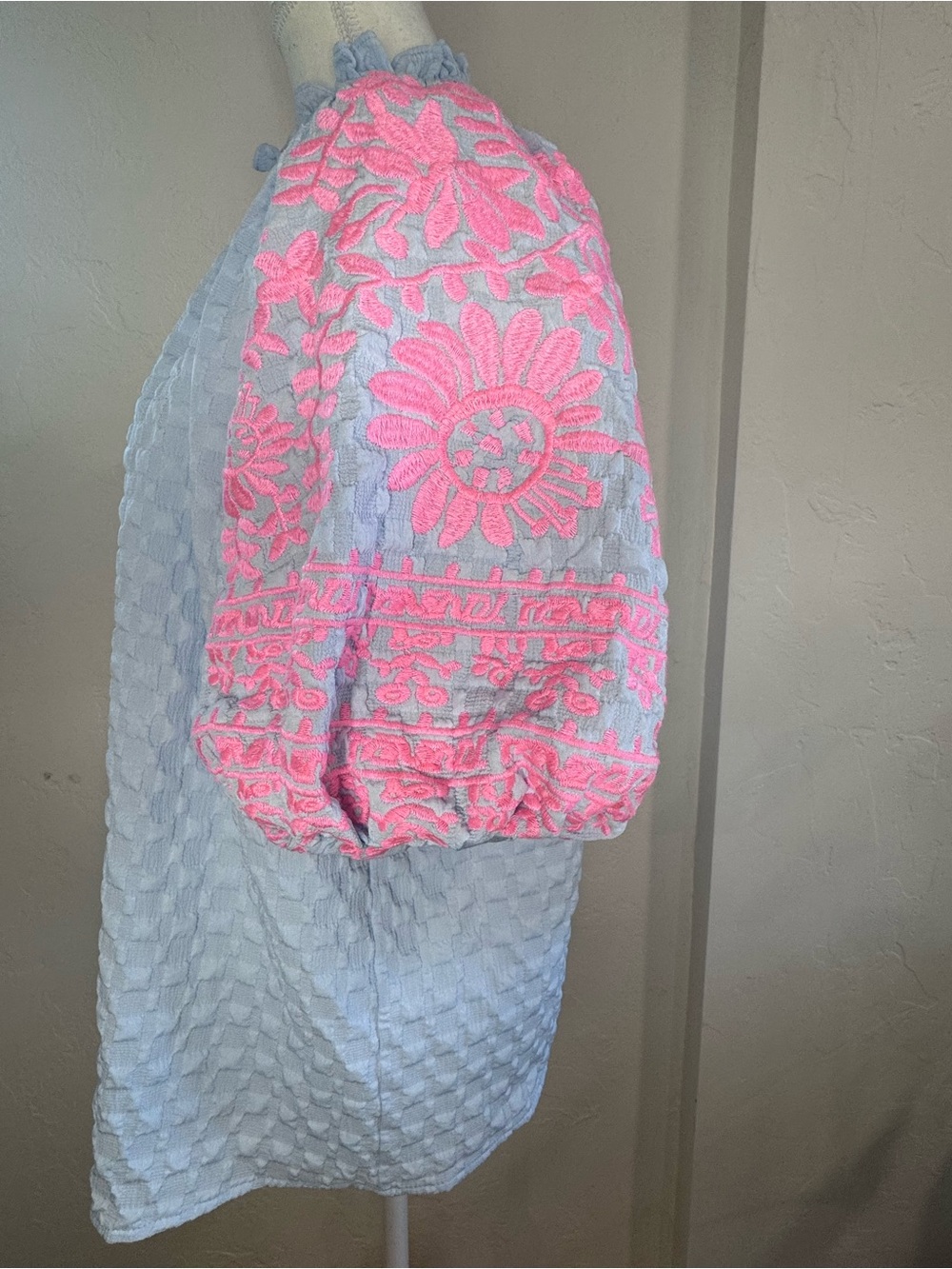 THML Blue Textured Puff Sleeve Blouse Pink Embroidered Boho Top Ruffle Neck XL - Picture 2 of 5